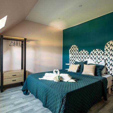 Отель La Toulotte Chez Claire Et Christian Sancy-les-Provins Экстерьер фото